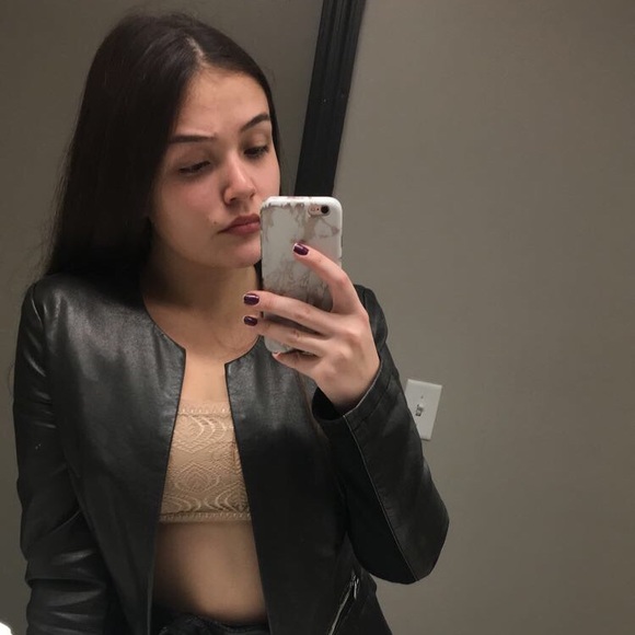 Meet your Posher, Giovanna - Picture 1 of 1